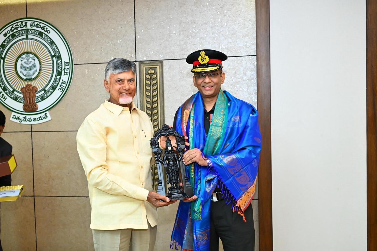 Honourable Chief 3 Minister of Andhra Pradesh meets General Officer