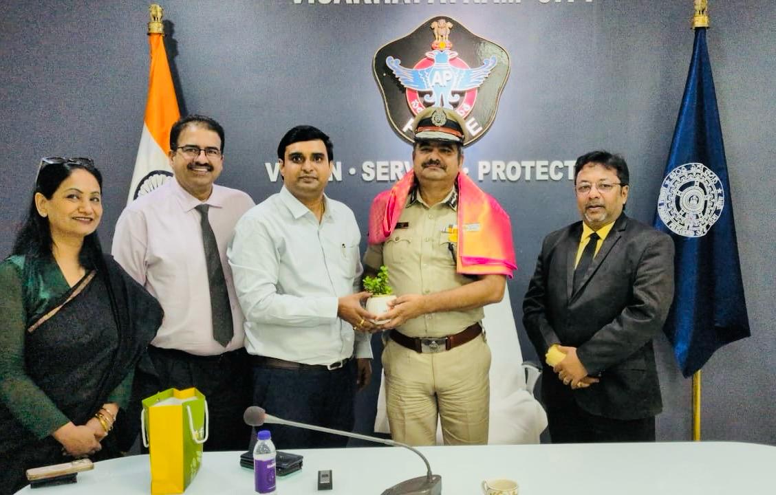 WhatsApp Image 2025 08 19 at 10.03.09 PM