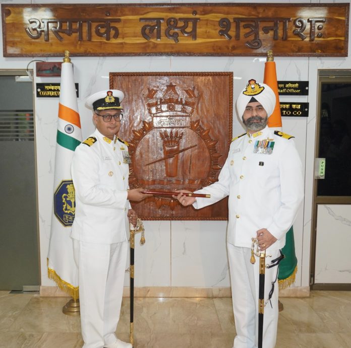 Cmde Dhody takes charge at INS Kalinga
